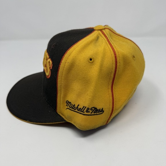 San Diego Padres Hat Cap Fitted 7 1/8 Brown MLB Baseball Swinging Friar - Picture 2 of 6